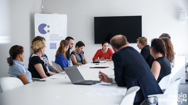Studenci, pracownicy i władze szczecińskiej Akademii Sztuki chcą wspólnie walczyć z umowami śmieciowymi.