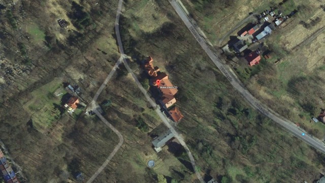 Ucieka czas i pieniądze, a konkretnej wizji na zagospodarowanie Zielonego Dworu w szczecińskich Zdrojach nie ma. Kompleks po byłym domu dziecka od lat stoi pusty.