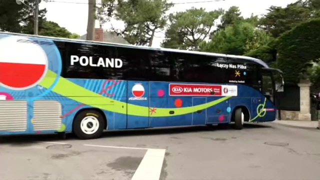 Piłkarze Polski dotarli do Nicei, gdzie w niedzielę rozegrają swój pierwszy mecz w Mistrzostwach Europy.