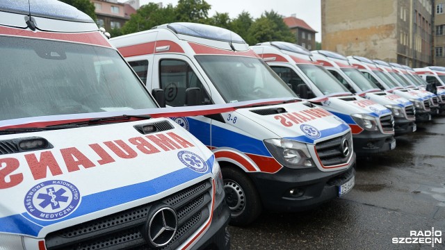 15 nowych ambulansów otrzymała Wojewódzka Stacja Pogotowia Ratunkowego w Szczecinie. Karetki trafią m.in. do Chojny, Gryfic, Kołobrzegu, Pyrzyc czy Wałcza.