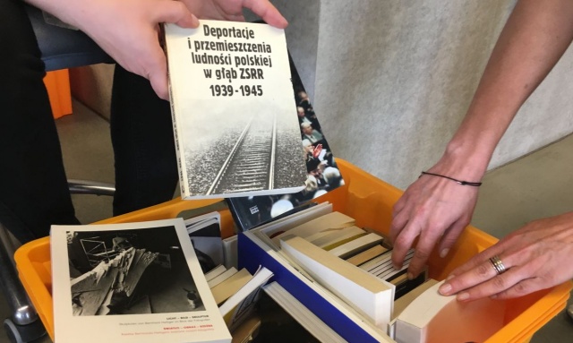 Ma zachęcić Polaków do czytania i wymiany książek - po raz 13. obchodzimy Ogólnopolskie Święto Wolnych Książek.