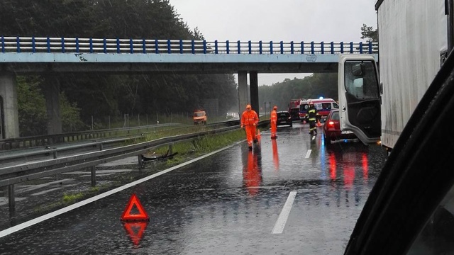 Trzy osoby zostały poszkodowane w wypadku na wojewódzkiej 163.