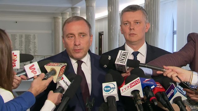 Złożenie wniosku o wotum nieufności dla Antoniego Macierewicza zapowiedział Grzegorz Schetyna.
