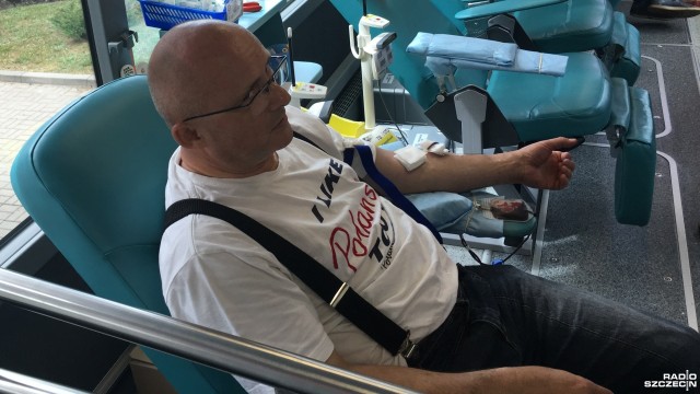Około 10 litrów krwi oddali uczestnicy festynu w Wielgowie. Krew była zbierana na rzecz ciężko rannego w wypadku Grzegorza Hatylaka.