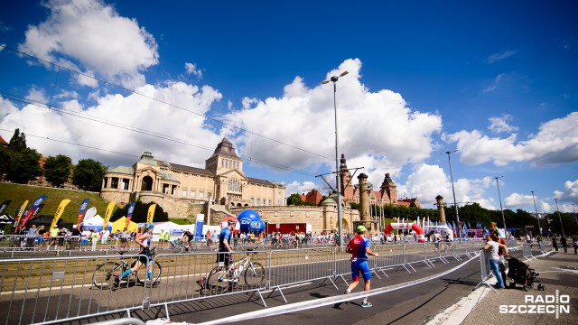 Tylko dla twardzieli. Zwycięzcy triathlonu w Szczecinie [WIDEO, ZDJĘCIA]