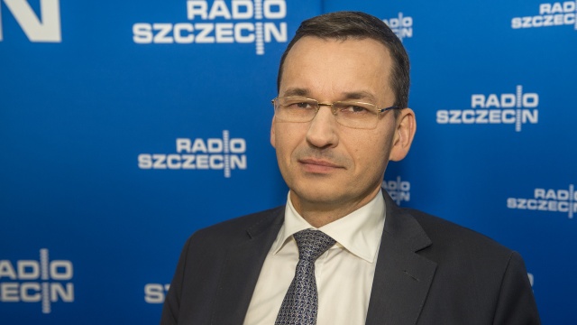 Piękny i smutny widok - tak o dawnej Stoczni Szczecińskiej mówi wicepremier i minister rozwoju Mateusz Morawiecki. W rozmowie z Tomaszem Chacińskim opowiadał m.in. o swojej dzisiejszej wizycie w stoczni.