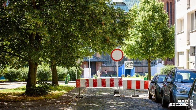 Rozpoczyna się VIII edycja Jarmarku Jakubowego w Szczecinie. Dla kierowców oznacza to kłopoty z przejazdem. Na ulicach Starego Miasta, przy katedrze, już od środy obowiązuje zmieniona organizacja ruchu.