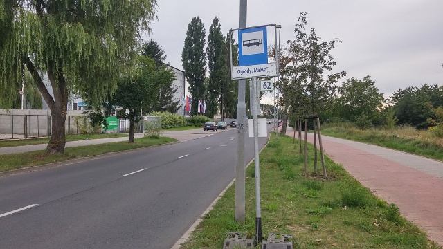 Po tygodniu od zmiany trasy pojawił się tam nowy przystanek Ogrody Malwa.