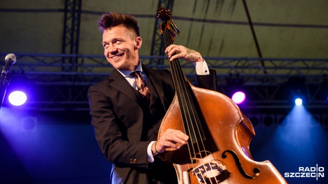Zespół Wojtek Mazolewski Quintet wystąpił na dziedzińcu Zamku Książąt Pomorskich w Szczecinie. Koncert zainaugurował nowy artystyczny cykl na Pomorzu Zachodnim pod nazwą Jazz i Teatr.