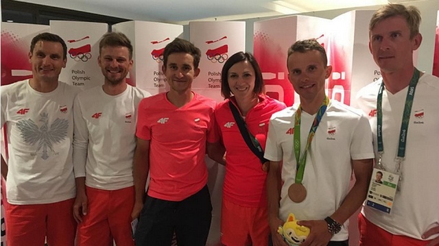 Brązowy medal Rafała Majki w kolarstwie otworzył dorobek polskiej reprezentacji w igrzyskach w Rio de Janeiro. Wyścig trzymał w napięciu od startu do mety.