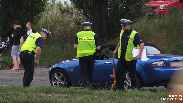 Prokurator chce wyższej kary za śmiertelny wypadek w al. Powstańców Wielkopolskich w Szczecinie. Do zdarzenia doszło rok temu. Brał w nim udział policyjny, nieoznakowany Ford Mondeo oraz osobowa Mazda.