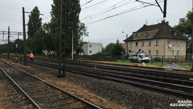PKP PLK jednak postawi ekrany dźwiękoszczelne Kilka dni temu spółka zapewniała, że hałas przy torach na całej długości linii Szczecin-Poznań nie przekracza ustawowych norm - teraz zapewnia, że może zmienić tę decyzję.