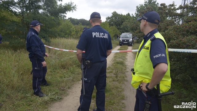 Policjant śmiertelnie postrzelił 22-latka w Szczecinie. Ofiarą jest kierowca samochodu. Do tragedii doszło w Podjuchach, u zbiegu ulic Pabianickiej i Motorowej.