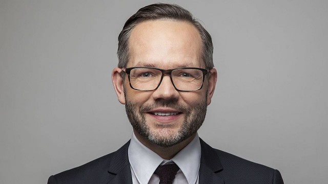 - I wypowiada się na tematy, których nie sprawdził - tak wystąpienie kandydata na prezydenta USA skomentował niemiecki minister do spraw europejskich.