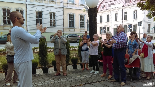 W sobotę od godziny 13 nie brakuje w szczecińskiej Alei Kwiatowej specjalnie przygotowanych dla seniorów atrakcji.