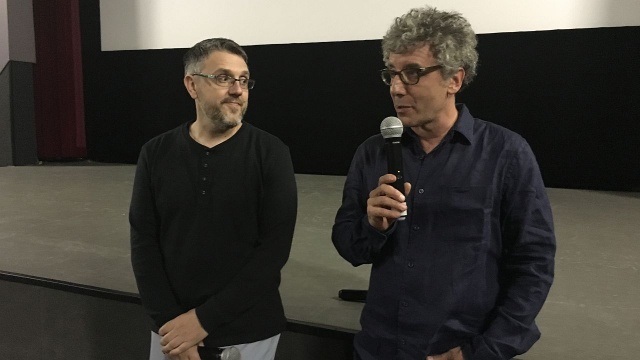 Najlepszymi filmami ińskiego festiwalu są dwa dokumenty. Podczas uroczystego zakończenia przeglądu Złotą rybkę w kategorii najlepszy film zagranicznym otrzymał Człowiek Yanna Arthusa-Bartranda.