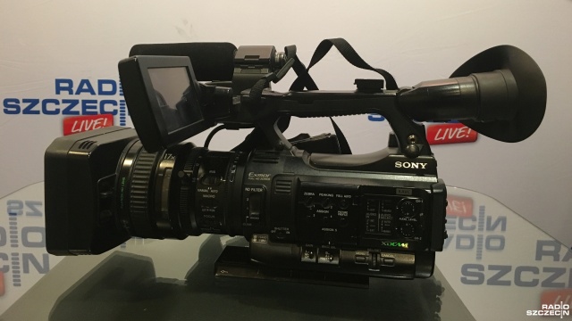 Telewizja publiczna Rai miała w poniedziałek rozpocząć w Szczecinie zdjęcia do filmu fabularnego, w którym jedną z głównych ról gra Piotr Adamczyk. W ostatniej chwili zrezygnowała, przenosząc produkcję scen do Włoch i Niemiec.