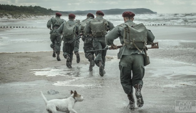 Premiera filmu 4101 Dziwów, pokazy sprzętu wojskowego, spotkania z weteranami, koncerty, a także gry i zabawy - to atrakcje tegorocznego Festynu Komandosa, który w piątek rozpoczyna się w Dziwnowie.
