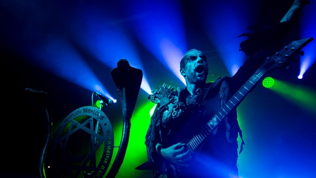 Środowiska katolickie sprzeciwiają się występowi deathmetalowej grupy - informują lokalne media.