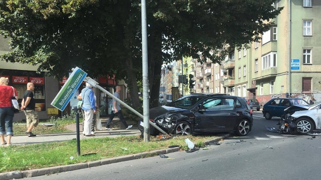 Najmocniej ucierpiało dziecko, które karetka pogotowia zabrała do szpitala.