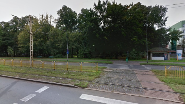 Nowe ławki, do tego stoły do gry w szachy, powstanie też ogrodzony plac zabaw - rusza drugi etap modernizacji parku im. Romana Łyczywka, między al. Wojska Polskiego i ulicami Ostrawicką, Krasickiego i Marii Skłodowskiej-Curie w Szczecinie.
