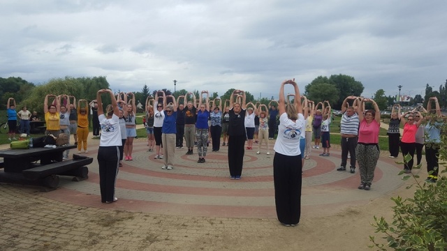 Mistrzowie chińskiej sztuki walki poprowadzą lekcje na szczecińskich Gumieńcach. O godzinie 17 rozpoczął się bezpłatny trening Tai Chi na plenerowej siłowni przy Jeziorku Słonecznym.