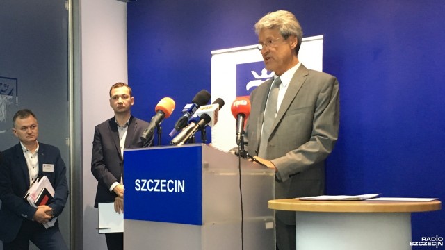 Od 8 do 10 proc. czyli średnio o 24-30 zł wzrosną czynsze komunalne w Szczecinie - poinformował zastępca prezydenta miasta Piotr Mync.