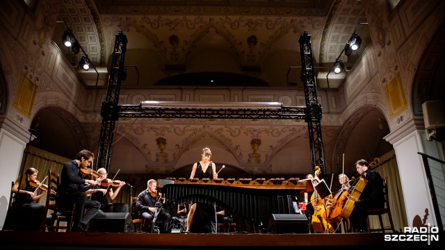 Paleta brzmień marimby okraszona akompaniamentem smyczków Baltic Neopolis Orchestry zabrzmiała w niedzielę w Zamku Książąt Pomorskich w Szczecinie.