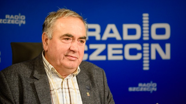 Szef Solidarności w Zachodniopomorskiem jest pewny na 200 procent, że zakaz handlu w niedzielę to dobry pomysł. Mieczysław Jurek mówił w Rozmowach pod krawatem, że celem związku zawodowego jest walka o to, by pracownik mógł odpocząć po pracy, miał czas dla rodziny, na sport czy wiarę.