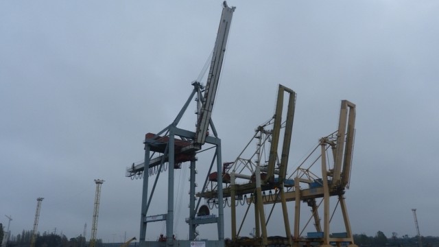 Nic bez konsultacji społecznych nie wybudujemy - mówi prezes Zarządu Morskich Portów Szczecin i Świnoujście Dariusz Słaboszewski. Port rozpoczął prace koncepcyjne głębokowodnego terminala kontenerowego, który ma powstać w Świnoujściu.