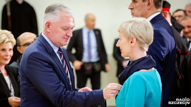 Wicepremier i minister nauki mówi w Szczecinie o wielkiej reformie systemu. Jarosław Gowin podkreślał, że polskie uczelnie są dramatycznie niedoinwestowane i jest z nimi strukturalny problem. Co pokazują międzynarodowe rankingi najlepszych.