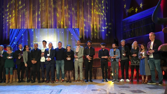 Nagrodę Prix Europa w kategorii seriale radiowe, w której nominowane było słuchowisko Radia Szczecin Jan Karski, otrzymał estoński audiobook Rzeczy opowiadający o mężczyźnie, który pozbywa się wszystkiego, co posiada.