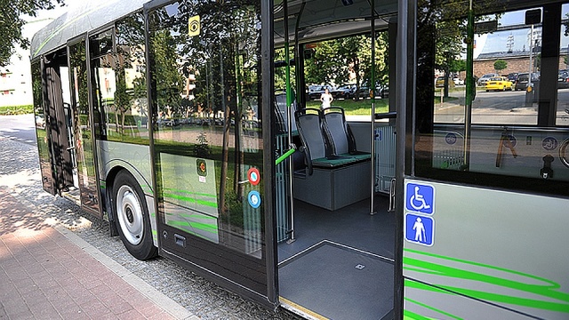 W najbliższych latach miasto zakupi ponad 40 nowoczesnych autobusów, zamówi i zmodernizuje także blisko 70 tramwajów.