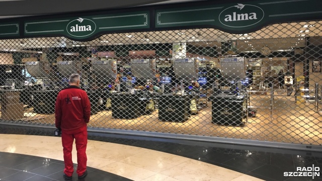 Sklep internetowy delikatesów Alma zakończył działalność. Dziękujemy za lata współpracy i zaufanie - napisali właściciele na stronie internetowej - a podaje TVN 24 Biznes i Świat.