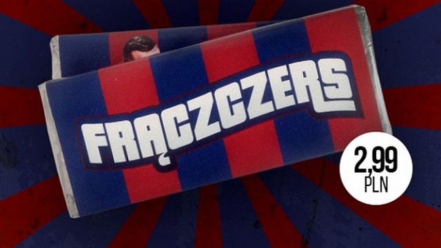 Specjalny, limitowany gadżet dla fanów Pogoni Szczecin można już nabywać w Fanshopie. Frączers, czyli kakaowy wafelek.