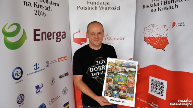 Kresowy kalendarz trafił do sprzedaży w ramach Paczki dla Rodaka i Bohatera na Kresach. To szczecińska akcja bożonarodzeniowej pomocy Polakom mieszkającym na Litwie.