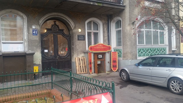 Kawiarnio-księgarnia, studio fotograficzne czy zakład stolarski - m.in. to powstanie w lokalach użytkowych szczecińskiego ZBiLK-u, które od miesięcy świeciły pustkami. 11 z prawie 20 wystawionych w tym roku udało się wynająć dzięki akcji Pustostan.