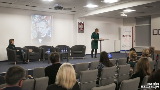Zmagający się z hipochondrią i ceniący bardziej blondynki niż brunetki urozmaicił język polski. Taki był Henryk Sienkiewicz. Jego twórczości i życiu przyjrzeli się uczestnicy sympozjum Przerabianie Sienkiewicza w Zachodniopomorskim Centrum Doskonalenia Nauczycieli w Szczecinie.