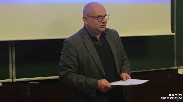 Według Piotra Spyry, prezesa ruchu obywatelskiego Polski Śląsk, jest nierównowaga między traktowaniem mniejszości polskiej w Niemczech oraz niemieckiej w Polsce.