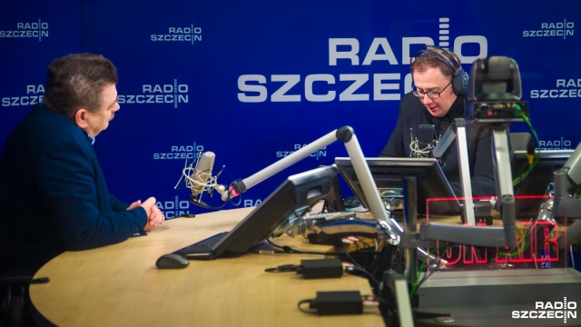 Nie można dać się zwariować, chociaż przy organizacji imprez masowych trzeba zachować ostrożność - tak o zamachu w Berlinie, w kontekście naszego bezpieczeństwa mówił w Rozmowie pod krawatem nowy przewodniczący szczecińskiej rady miasta Mariusz Bagiński.