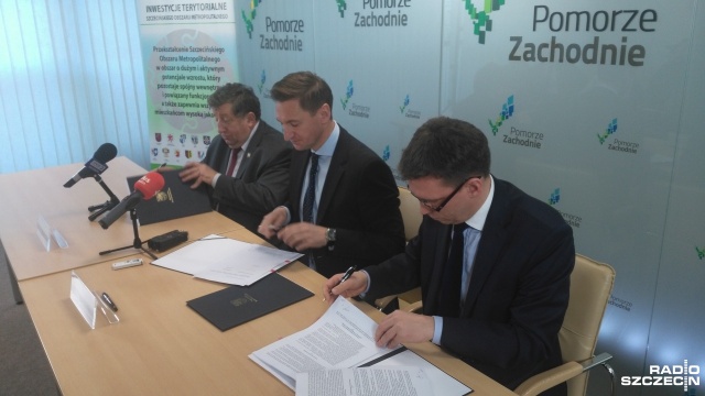 Nowe autobusy dla Szczecina i nowoczesny węzeł przesiadkowy w Policach - wiadomo już, że będą na to pieniądze z Unii Europejskiej.