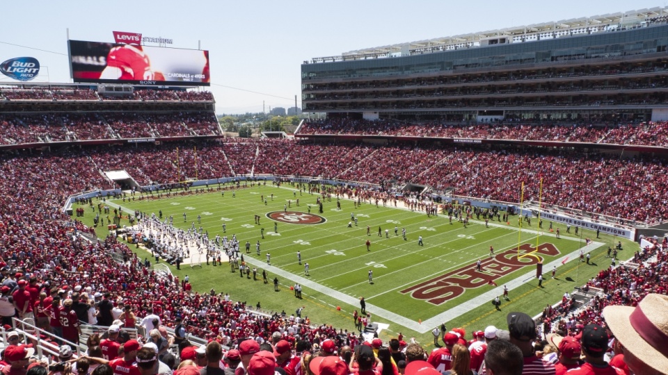 Levi's Stadium w Santa Clara, gdzie odbędzie się Super Bowl 50. Fot. www.wikipedia.org / Jim Bahn