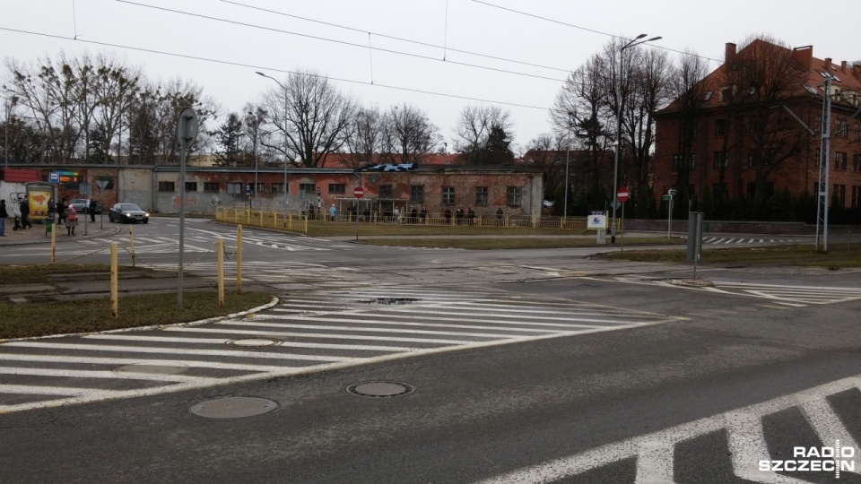 Skrzyżowanie ulic Wernyhory, Mickiewicza, Żołnierskiej i Reduty Ordona w Szczecinie. Fot. Marek Borowiec [Radio Szczecin]