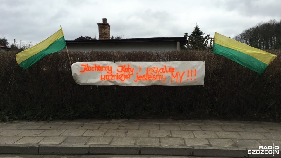 Mieszkańcy Skarbówka i Osowa w Szczecinie nie zgadzają się z pomysłem urzędu miasta. Fot. Andrzej Kutys [Radio Szczecin]