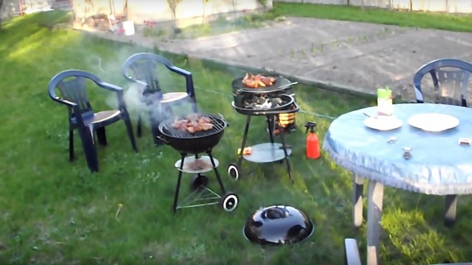 Grillowanie w złym miejscu może skończyć się mandatem. Fot. youtube.com