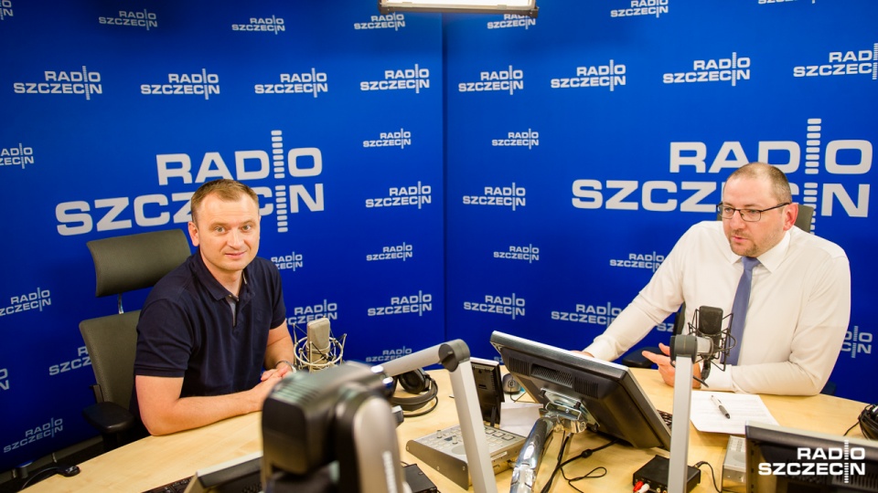 Sławomir Nitras w studiu Radia Szczecin. Fot. Konrad Nowak [Radio Szczecin]