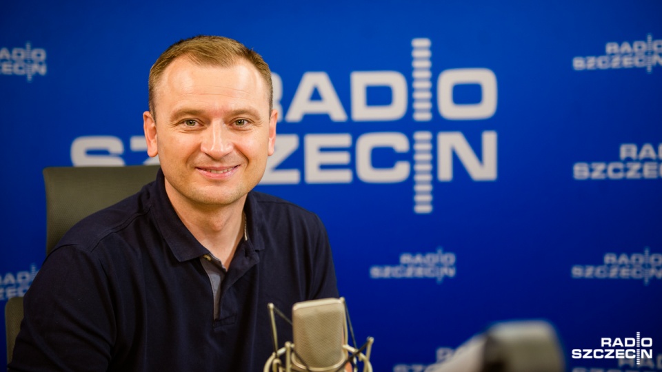Sławomir Nitras w studiu Radia Szczecin. Fot. Konrad Nowak [Radio Szczecin]