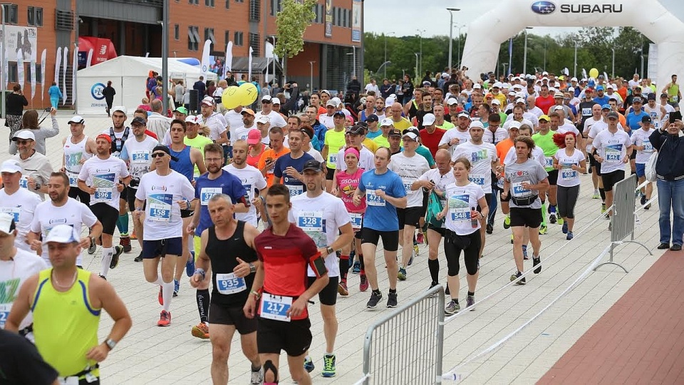 Start do 2. PZU Maratonu Szczecińskiego. Fot. Jakub Lisowski [Radio Szczecin]