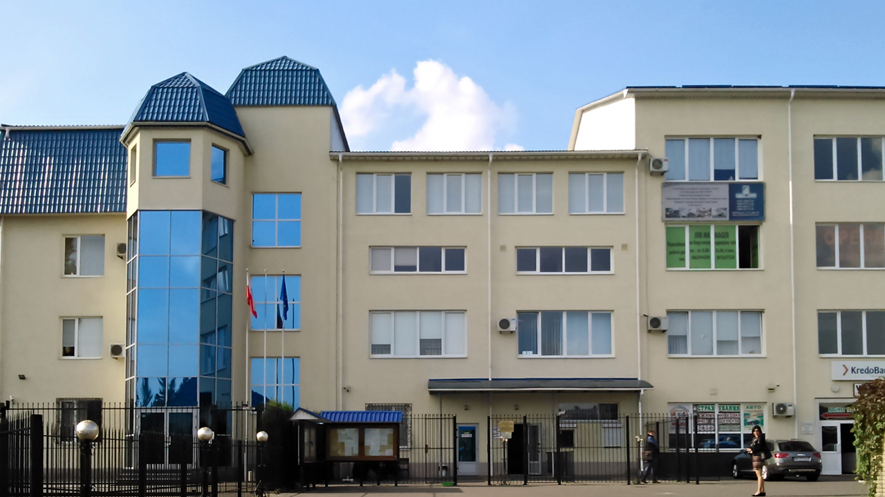 Śledztwo w sprawie ataku terrorystycznego na polski konsulat w Łucku wszczęła ukraińska prokuratura. W nocy z wtorku na środę nieznani sprawcy ostrzelali budynek placówki konsularnej z granatnika. Ukraińskie władze zapewniają, że ochrona wszystkich konsulatów będzie wzmocniona.