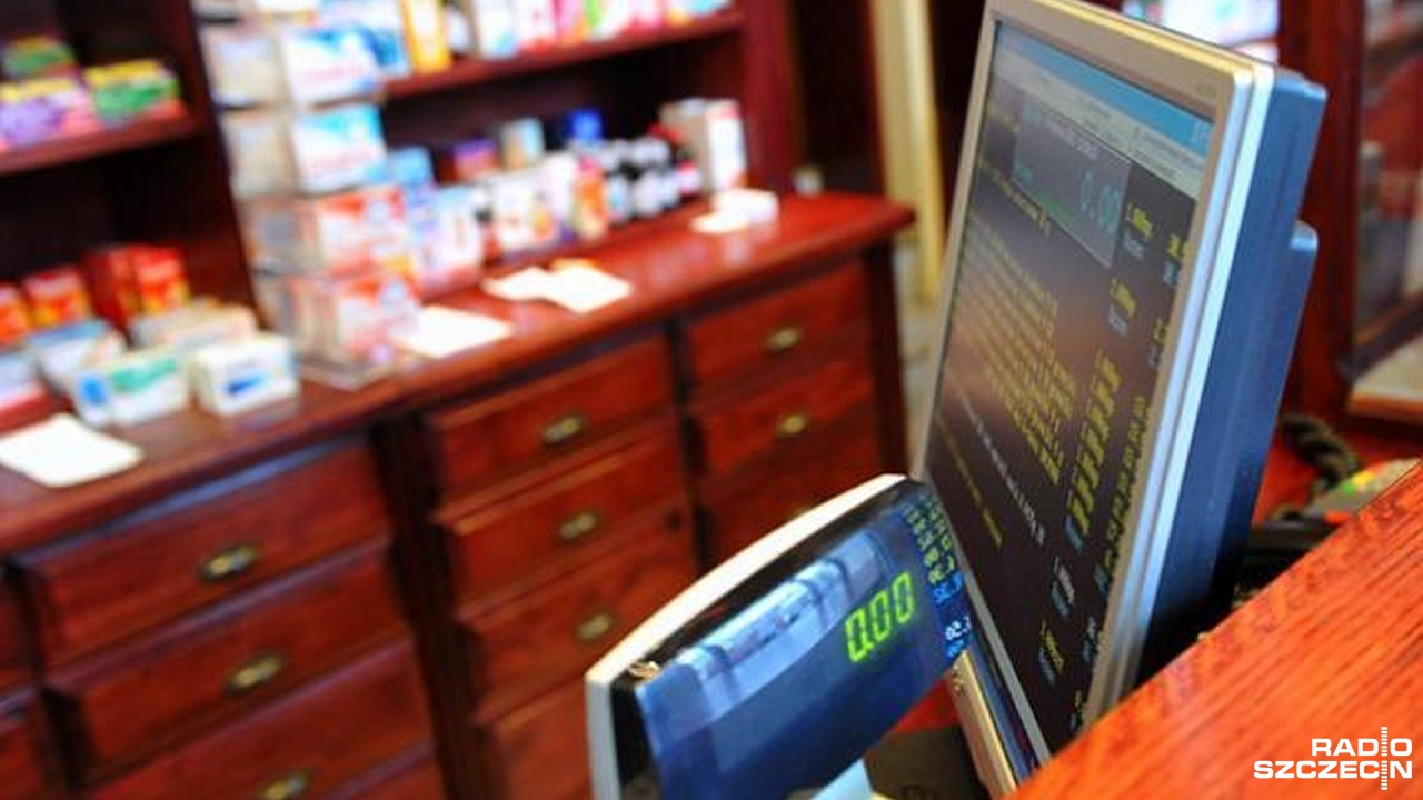 Szpitale, poradnie specjalistyczne i placówki rehabilitacyjne w poniedziałek normalnie przyjmują pacjentów. Oznacza to, że zabiegi i wizyty odbędą się zgodnie z planem. Zgodnie z decyzją prezydenta 12 listopada jest dniem wolnym od pracy. Spora część personelu medycznego wolnego jednak mieć nie będzie.
